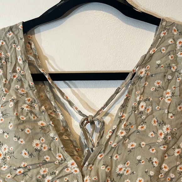 Forever 21 crop top! - Picture 4 of 6